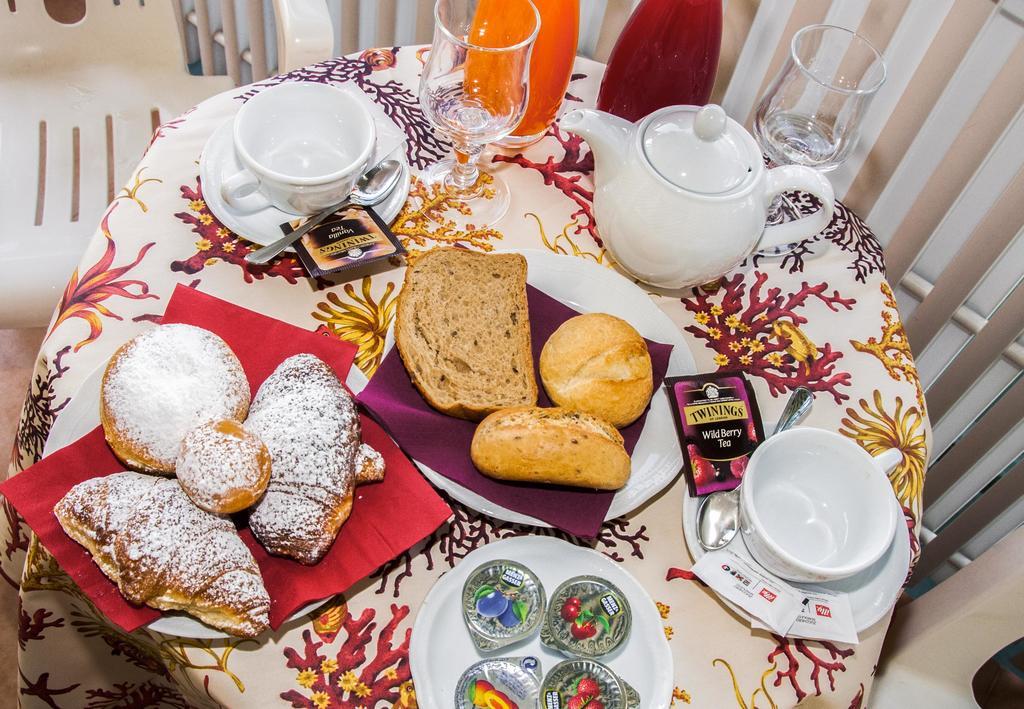 Hotel Al Prater Линяно Сабиадоро Екстериор снимка