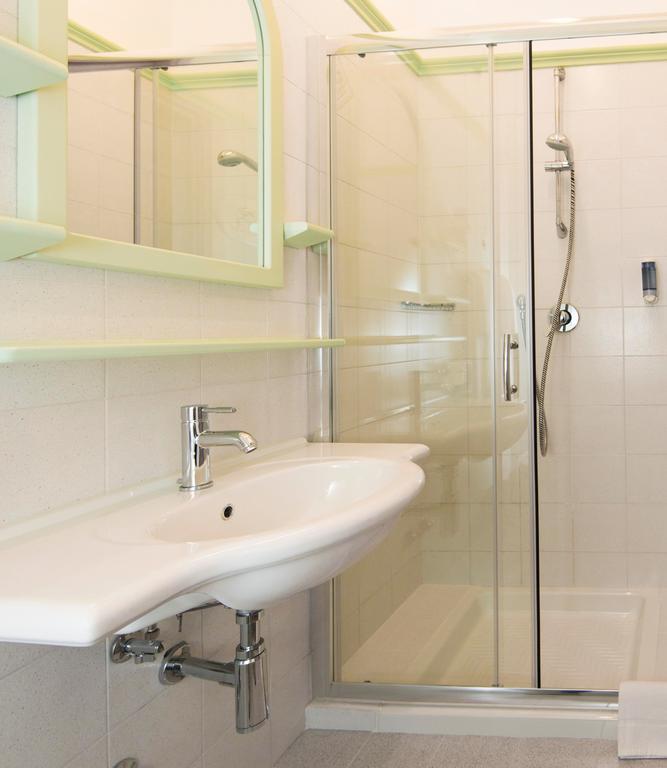 Hotel Al Prater Линяно Сабиадоро Екстериор снимка