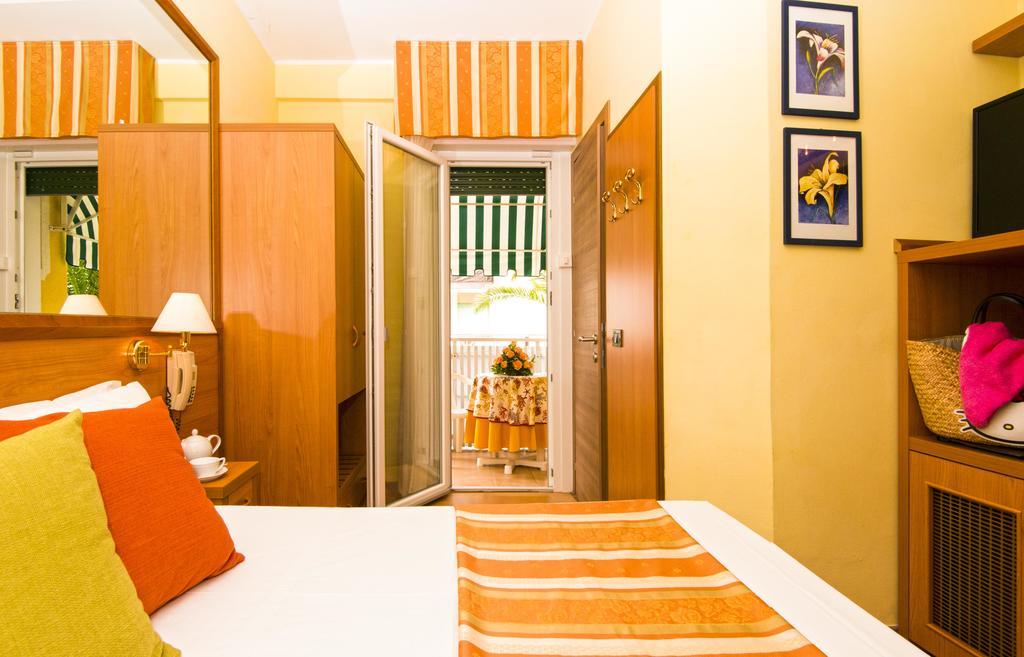 Hotel Al Prater Линяно Сабиадоро Екстериор снимка